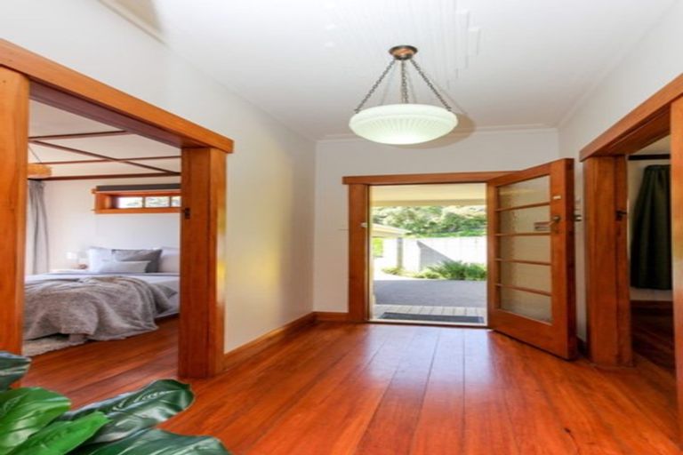 Photo of property in 42 Carrington Street, Lower Vogeltown, New Plymouth, 4310