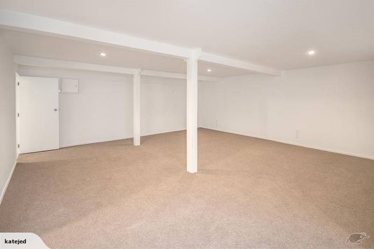 Photo of property in 75 Mountbatten Avenue, Hillcrest, Auckland, 0627