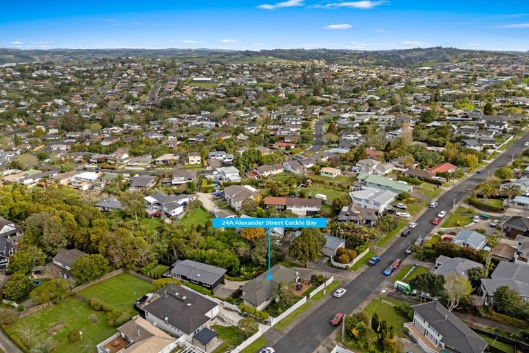Photo of property in 24a Alexander Street, Cockle Bay, Auckland, 2014