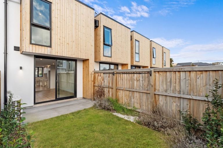 Photo of property in 1/18 Rutherford Street, Woolston, Christchurch, 8023