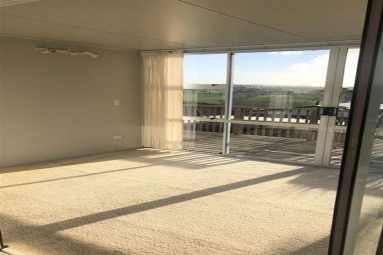 Photo of property in 450 Don Buck Road, Massey, Auckland, 0614