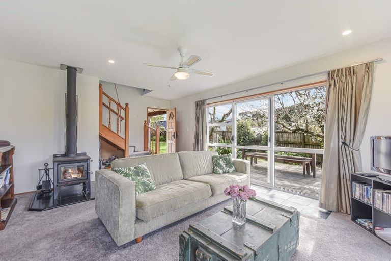 Photo of property in 10a Huia Street, Waikawa, Picton, 7220