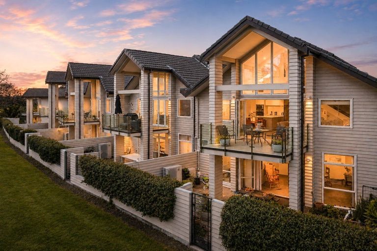 Photo of property in 24d Jellicoe Drive, Hamilton East, Hamilton, 3216