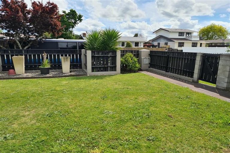 Photo of property in 14 Clematis Avenue, Pukete, Hamilton, 3200