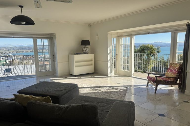 Photo of property in 14 Roslyn Road, Bluff Hill, Napier, 4110