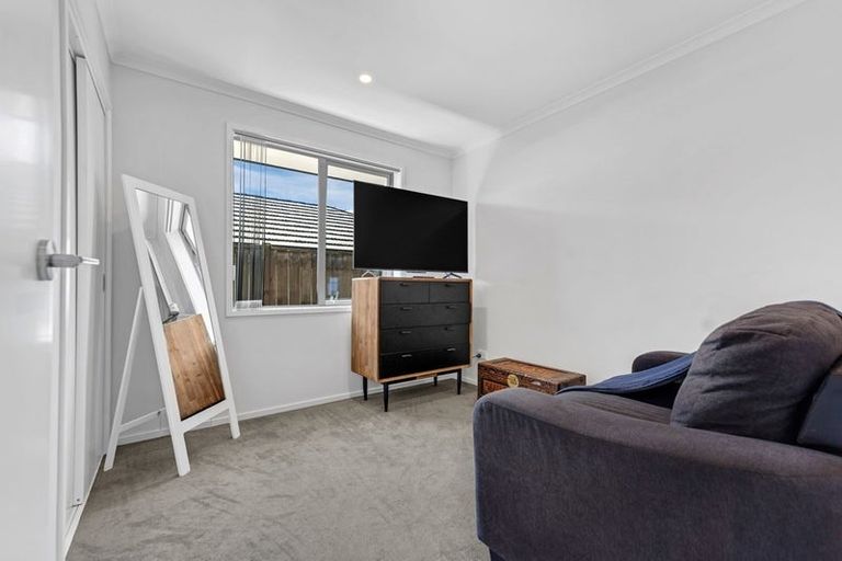 Photo of property in 36 Harriet Johnston Drive, Pokeno, 2402