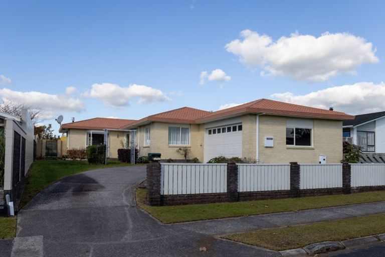 Photo of property in 9 Towai Street, Inglewood, 4330