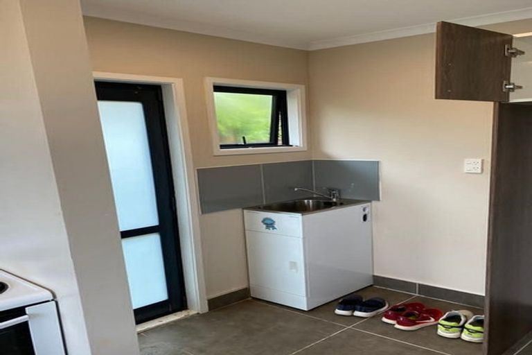 Photo of property in 8 Chetwode Grove, Newlands, Wellington, 6037