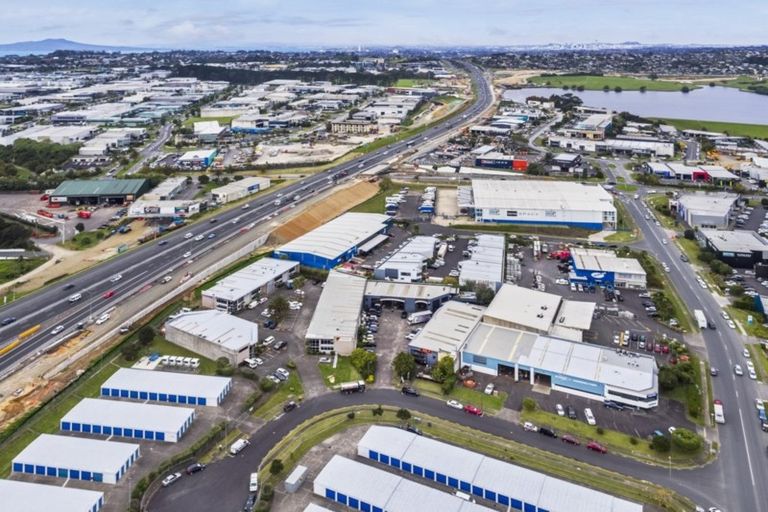 Photo of property in 3 Miro Place, Waiuku, 2123