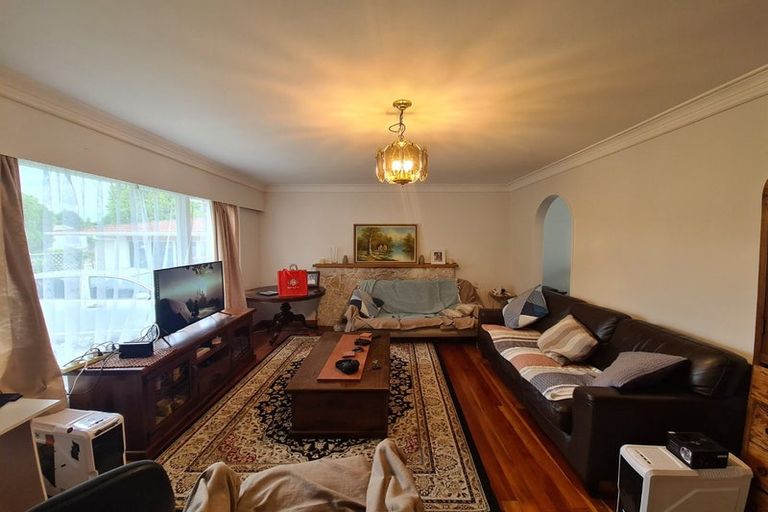 Photo of property in 38 Highbury Drive, Levin, 5510