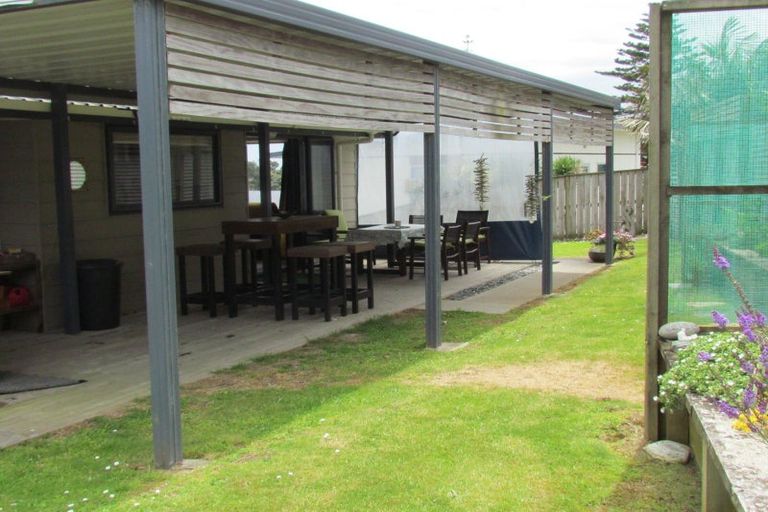 Photo of property in 5 Moeatoa Lane, Baylys Beach, Dargaville, 0377