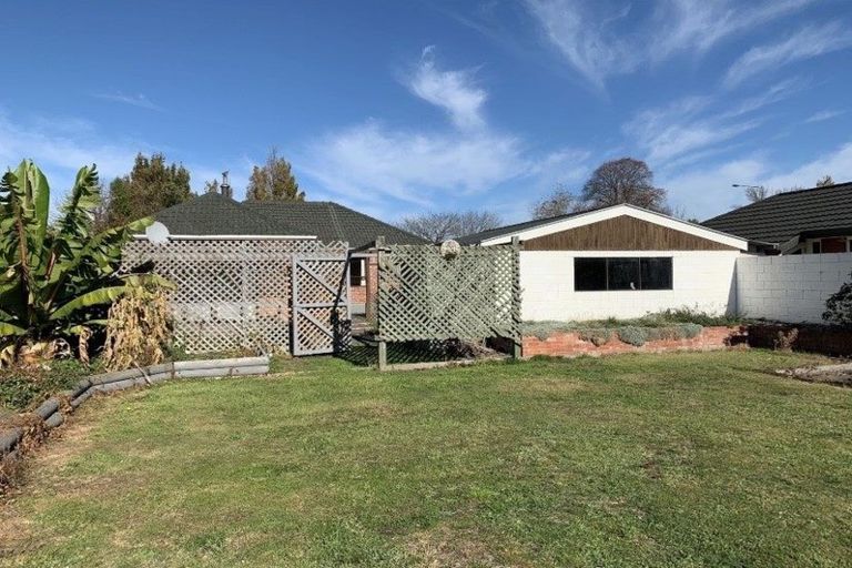 Photo of property in 126 Yaldhurst Road, Sockburn, Christchurch, 8042