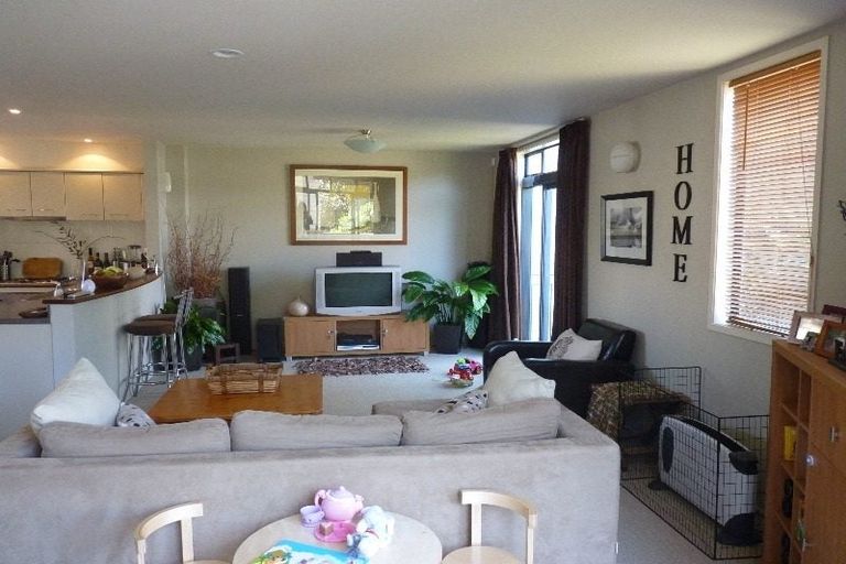 Photo of property in 14/50 Livingstone Street, Westmere, Auckland, 1022