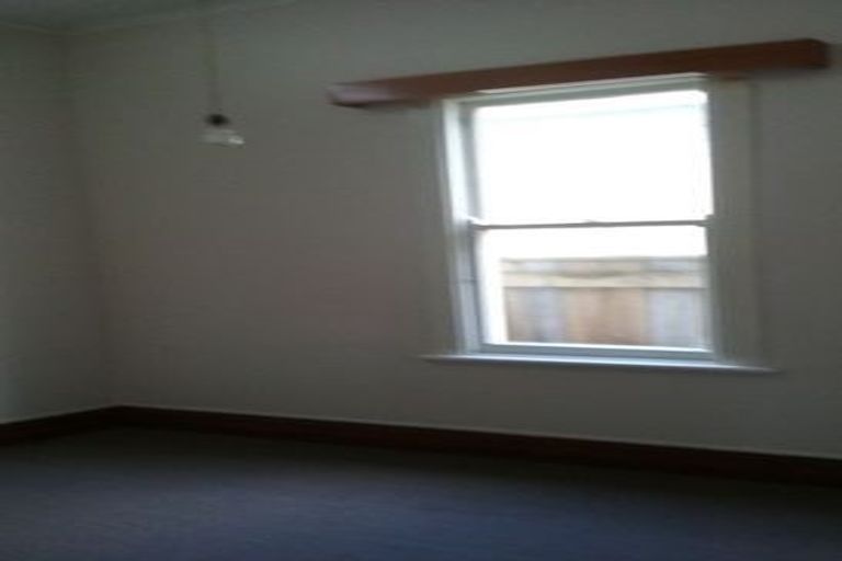 Photo of property in 12 Alfred Street, Roslyn, Palmerston North, 4414