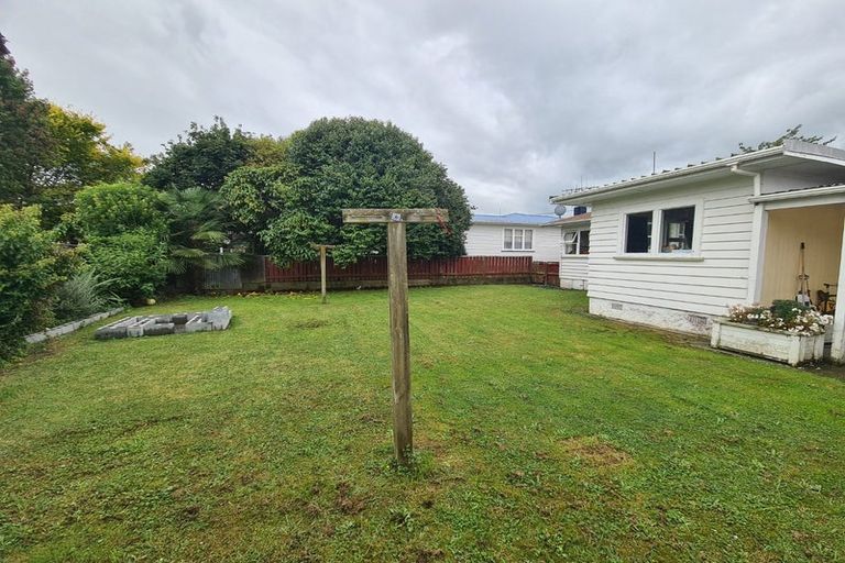 Photo of property in 38 Highbury Drive, Levin, 5510