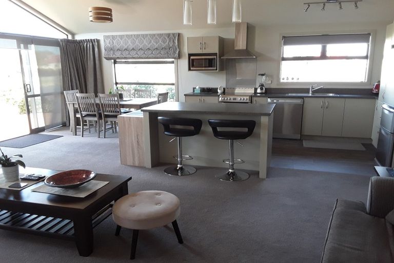 Photo of property in 46 Aloway Street, Wallacetown, 9816