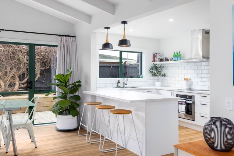 Photo of property in 3 Chilton Drive, Mairehau, Christchurch, 8052