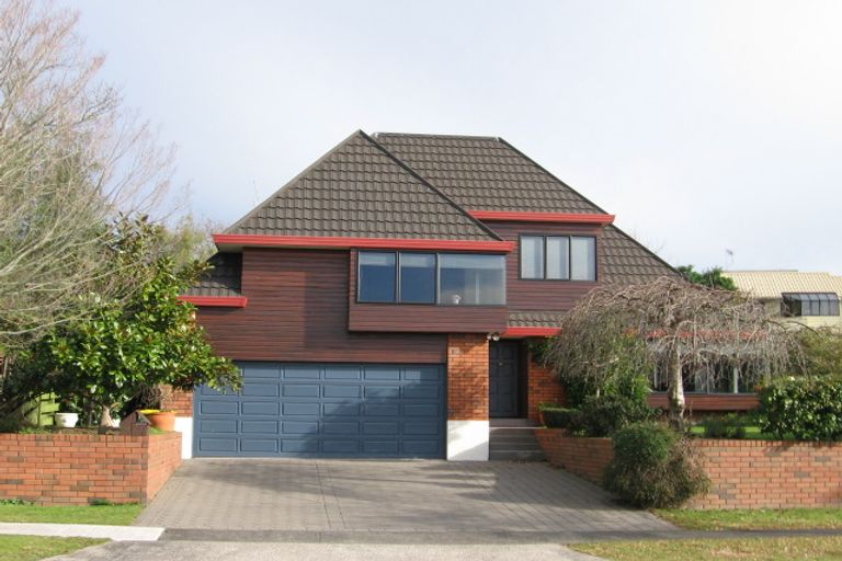 Photo of property in 4b Burn-murdoch Street, St Andrews, Hamilton, 3200