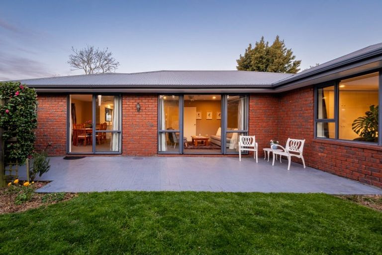 Photo of property in 4 Kennedys Bush Road, Halswell, Christchurch, 8025