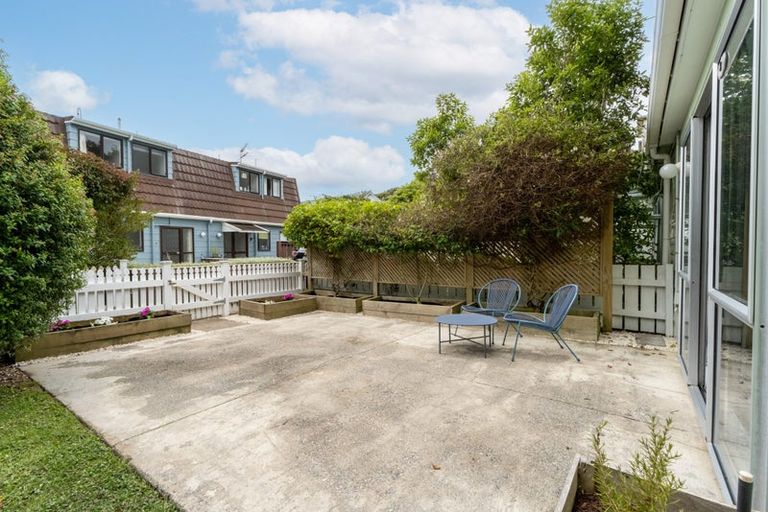 Photo of property in 12/2 Burdendale Grove, Churton Park, Wellington, 6037