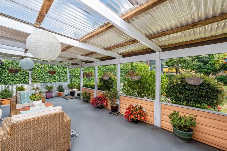 Photo of property in 214 Clayton Road, Mangakakahi, Rotorua, 3015