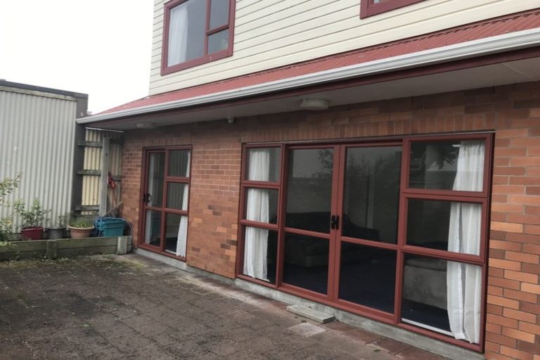 Photo of property in 5c Wilson Street, Newtown, Wellington, 6021