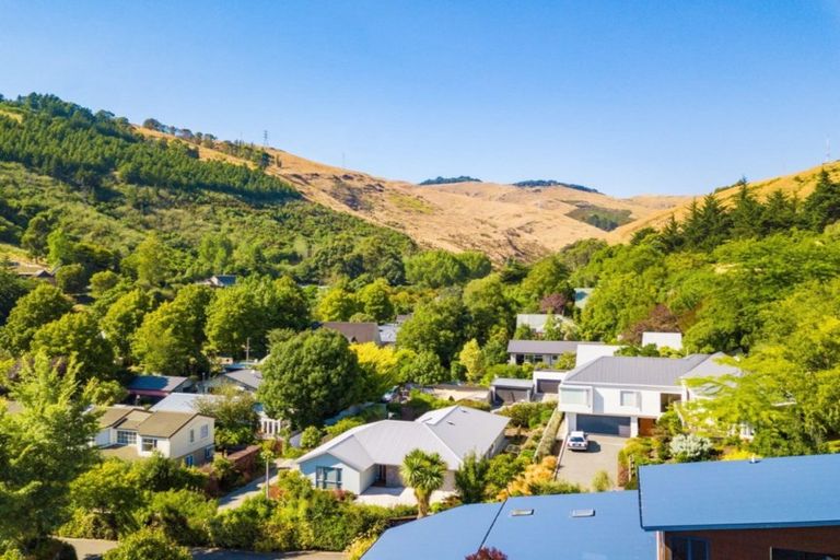 Photo of property in 72 Bowenvale Avenue, Cashmere, Christchurch, 8022