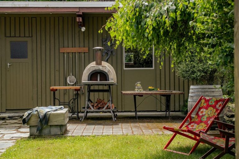 Photo of property in 197 Beacon Point Road, Wanaka, 9305