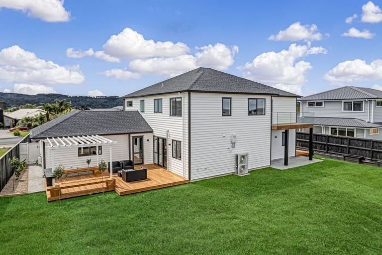 Photo of property in 70 Kaipara Portage Road, Riverhead, 0820