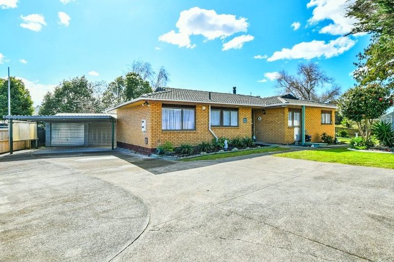 Photo of property in 23 Seaward Place, Wattle Downs, Auckland, 2103