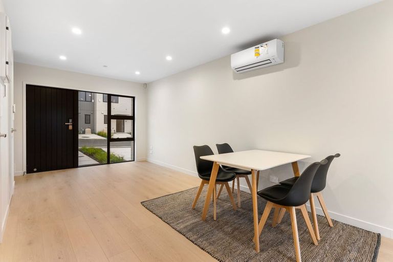 Photo of property in 27 Awhi Lane, Massey, 0614