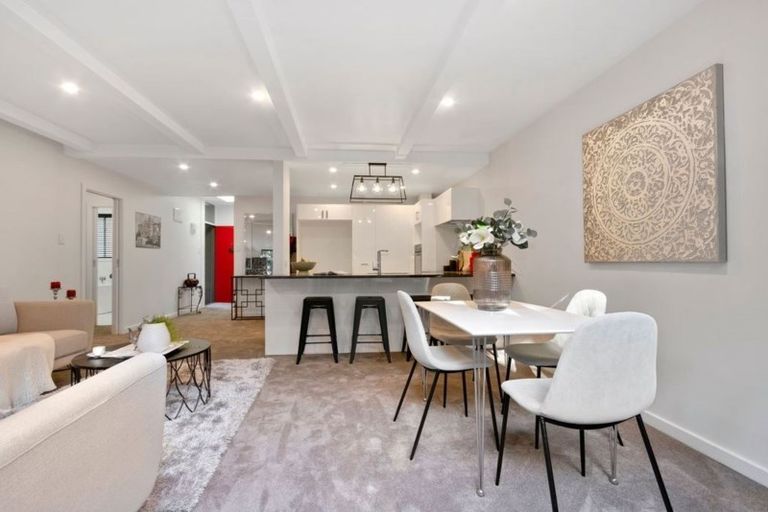 Photo of property in 2/63 Cheviot Road, Lowry Bay, Lower Hutt, 5013