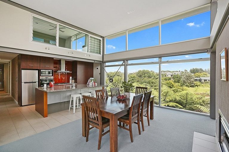 Photo of property in 6b Highfield Place, Highlands Park, New Plymouth, 4312