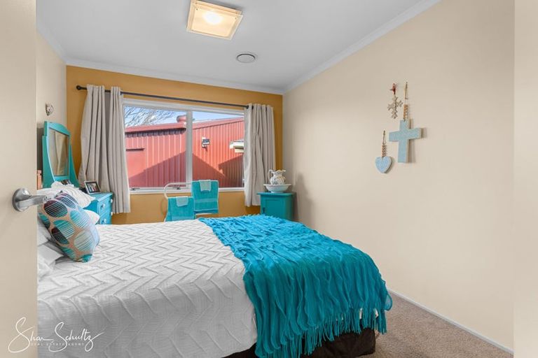 Photo of property in 16 Nikau Lane, Maungaturoto, 0520