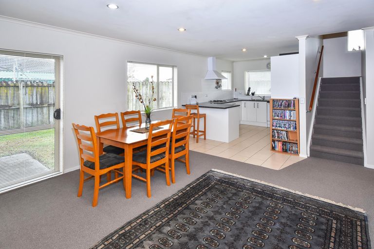 Photo of property in 6 Grangewood Close, Favona, Auckland, 2024