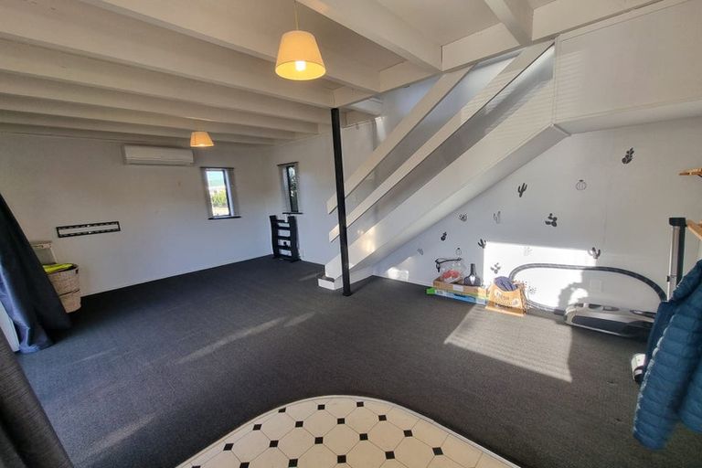 Photo of property in 2/506 Devonport Road, Tauranga South, Tauranga, 3112