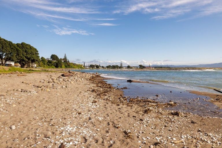 Photo of property in 16 Little Waihi Road, Maketu, Te Puke, 3189