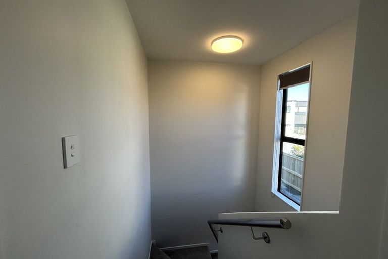 Photo of property in 6/39 Renata Crescent, Te Atatu Peninsula, Auckland, 0610