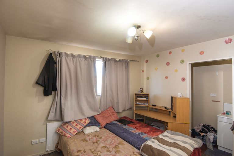 Photo of property in 37 Curletts Road, Sockburn, Christchurch, 8042