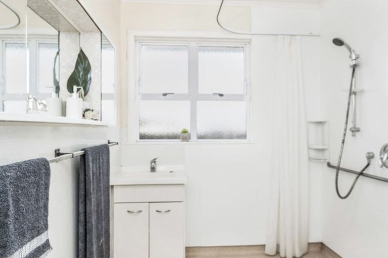 Photo of property in 8 Cotton Street, St Andrews, Hamilton, 3200