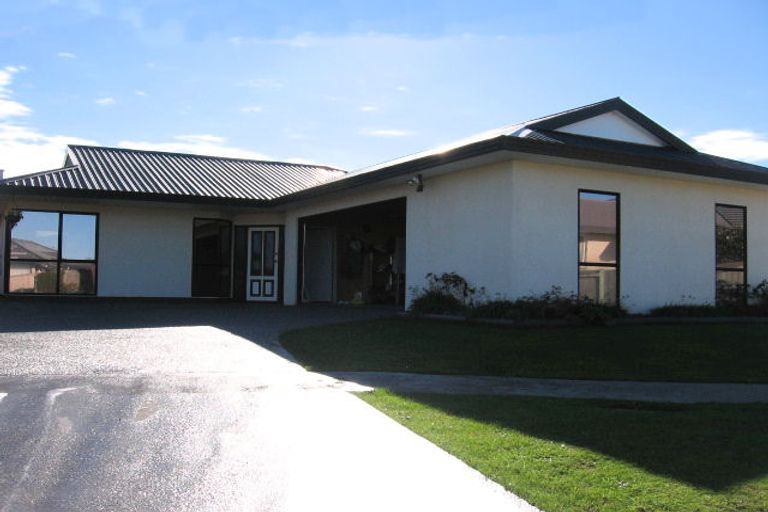 Photo of property in 33 Jefferson Crescent, Milson, Palmerston North, 4414