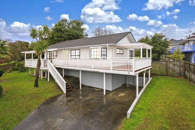 Photo of property in 13 Santiago Crescent, Unsworth Heights, Auckland, 0632