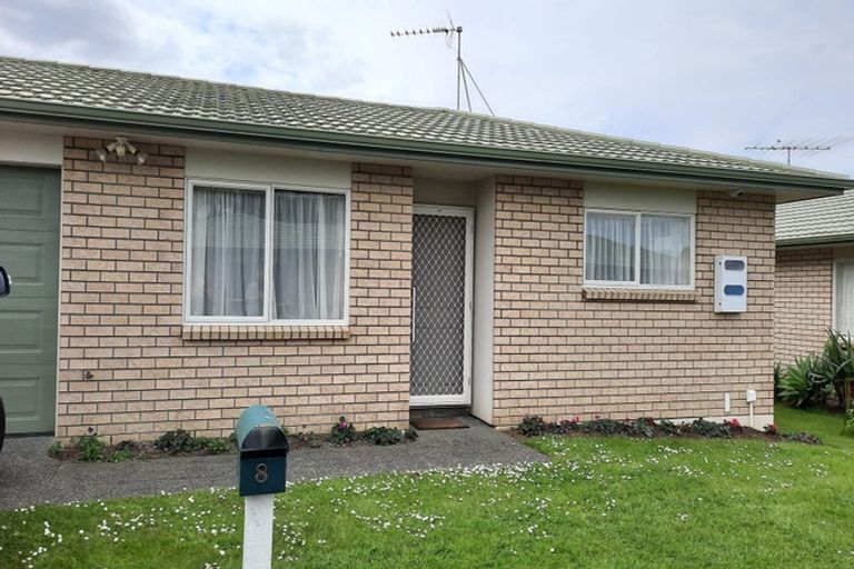 Photo of property in Amberley Park, 8/8 Village Place, Tuakau, 2121