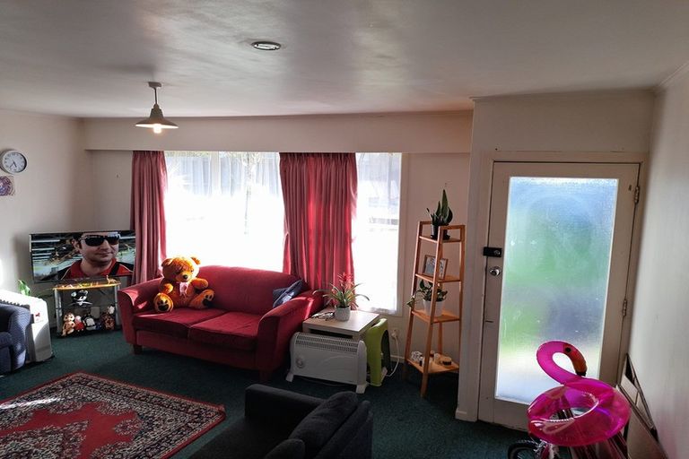 Photo of property in 8 Springfield Street, Forrest Hill, Auckland, 0620