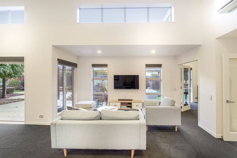 Photo of property in 5 Sterling Drive, Prebbleton, 7604