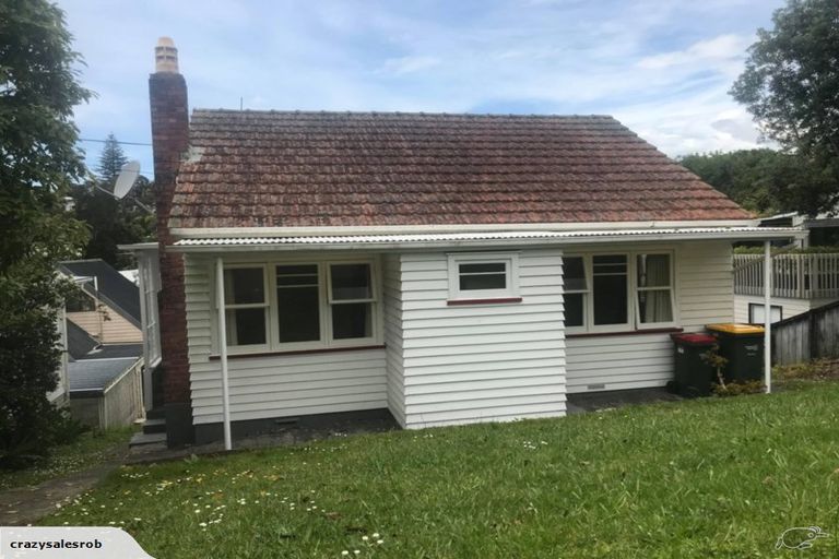 Photo of property in 1/18 Matipo Road, Mairangi Bay, Auckland, 0630