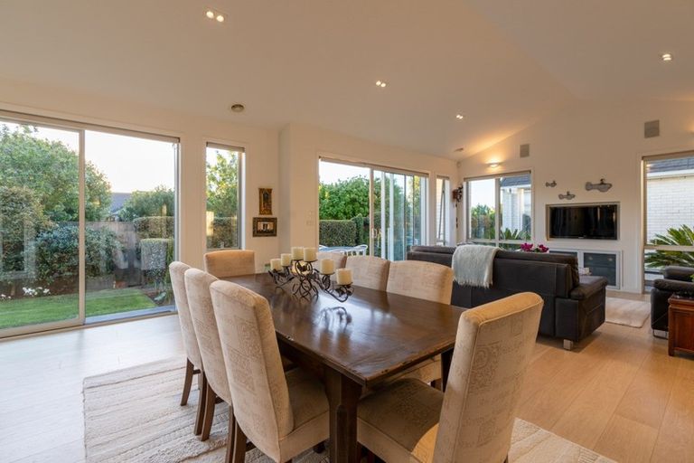 Photo of property in 3 Featherstone Drive, Flagstaff, Hamilton, 3210