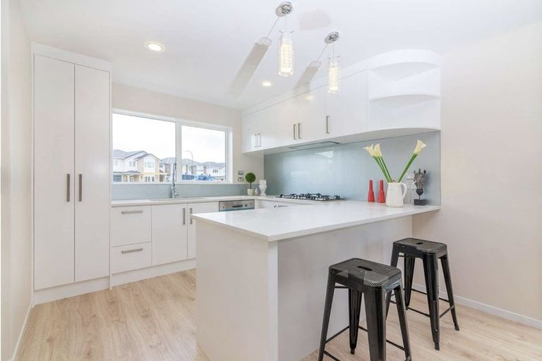 Photo of property in 34 Pikao Place, East Tamaki, Auckland, 2016