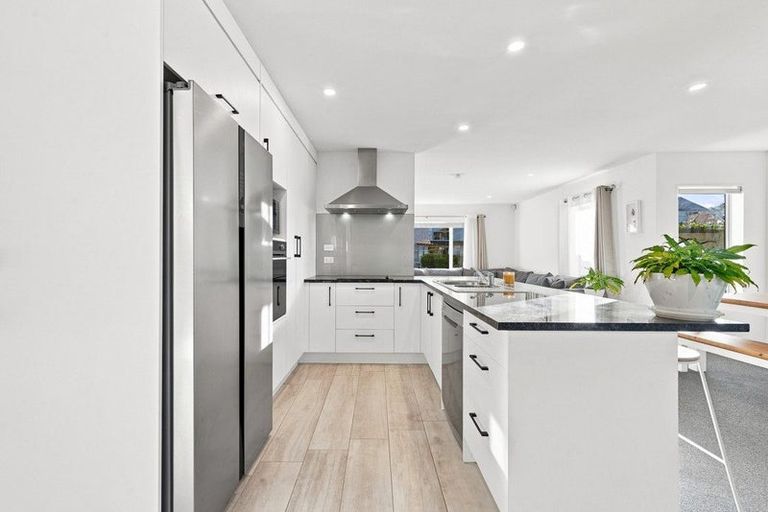 Photo of property in 5 Treestump Road, Takanini, 2112