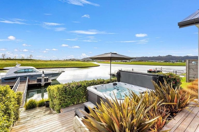 Photo of property in 30 Ngaroma Crescent, Whitianga, 3510